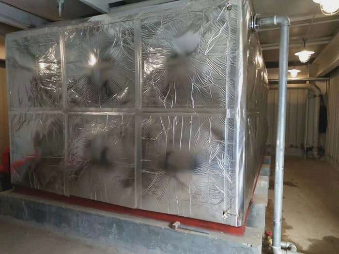 什么是不銹鋼保溫水箱？